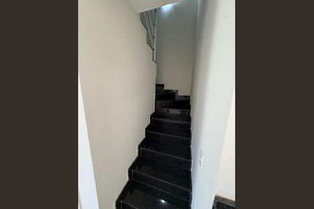 Casa à venda com 90m², 2 quartos e 2 vagas
