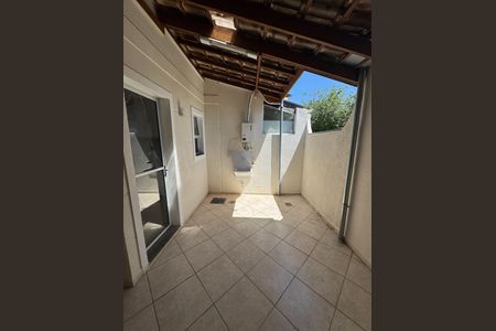 Casa à venda com 90m², 2 quartos e 2 vagas