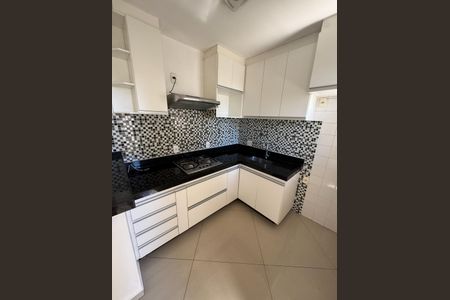 Casa à venda com 90m², 2 quartos e 2 vagas