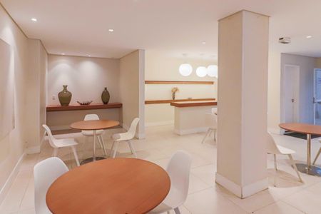 Apartamento à venda com 71m², 3 quartos e 2 vagasÁrea comum - Salão de festas