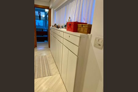Apartamento à venda com 150m², 3 quartos e 2 vagasCloset