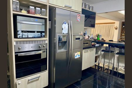 Apartamento à venda com 150m², 3 quartos e 2 vagasCozinha