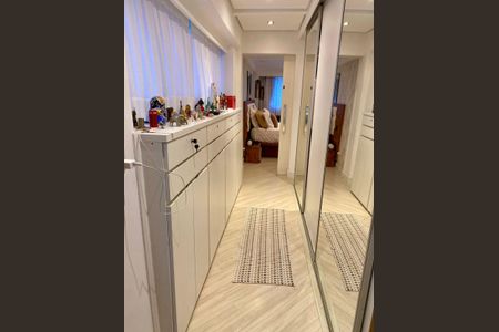 Apartamento à venda com 150m², 3 quartos e 2 vagasCloset