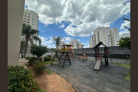 Apartamento à venda com 80m², 3 quartos e 2 vagasÁrea comum - Playground
