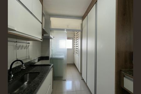Apartamento à venda com 80m², 3 quartos e 2 vagasCozinha