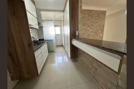 Apartamento à venda com 80m², 3 quartos e 2 vagasCozinha