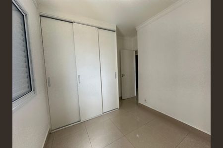 Apartamento à venda com 80m², 3 quartos e 2 vagasQuarto 2