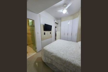 Casa de condomínio à venda com 178m², 4 quartos e 2 vagasQuarto 4
