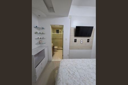 Casa de condomínio à venda com 178m², 4 quartos e 2 vagasQuarto 4