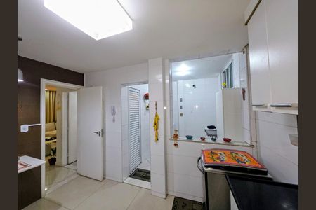 Casa de condomínio à venda com 178m², 4 quartos e 2 vagasCozinha