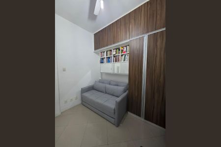 Casa de condomínio à venda com 178m², 4 quartos e 2 vagasQuarto 2