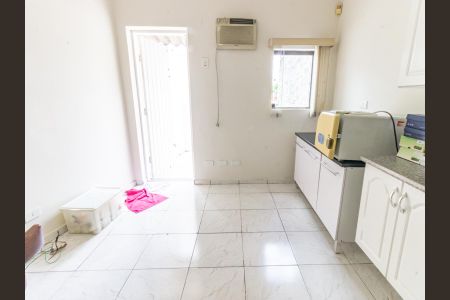 Casa à venda com 85m², 2 quartos e sem vaga Casa à venda com 85m², 2 quartos e sem vagaQuarto 1