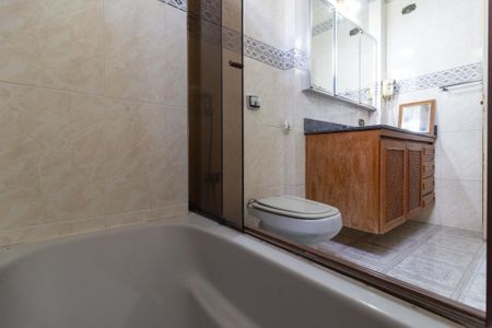 Apartamento à venda com 155m², 3 quartos e 1 vagaBanheiro 2