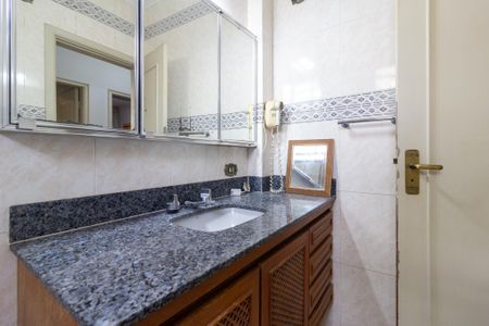 Apartamento à venda com 155m², 3 quartos e 1 vagaBanheiro 2