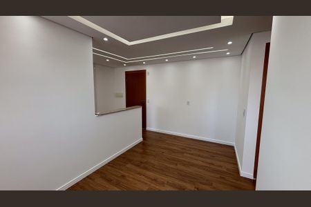 Sala de apartamento para alugar com 2 quartos, 46m² em Jardim California, Jacareí