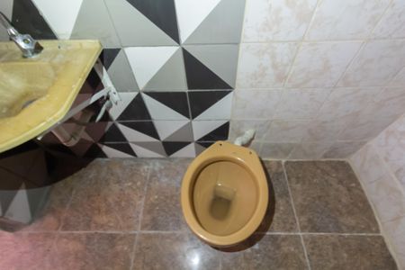 Casa à venda com 130m², 2 quartos e 1 vaga Casa à venda com 130m², 2 quartos e 1 vagaBanheiro