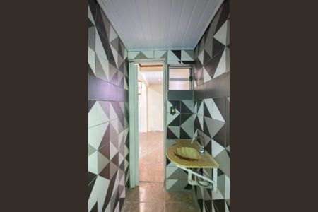 Casa à venda com 130m², 2 quartos e 1 vaga Casa à venda com 130m², 2 quartos e 1 vagaBanheiro