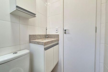 Apartamento para alugar com 64m², 2 quartos e 1 vaga Apartamento para alugar com 64m², 2 quartos e 1 vagaBanheiro