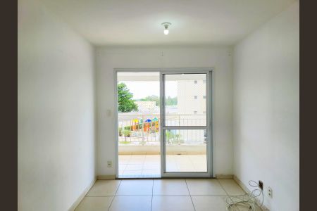 Apartamento para alugar com 71m², 2 quartos e 1 vagaSala 
