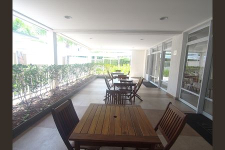 Apartamento para alugar com 71m², 2 quartos e 1 vagaÁrea comum - Salão de festas