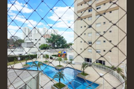Apartamento para alugar com 71m², 2 quartos e 1 vagaVista para Piscina