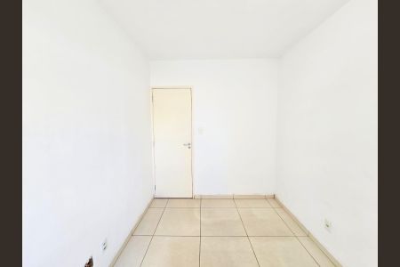 Apartamento para alugar com 71m², 2 quartos e 1 vagaQuarto 02