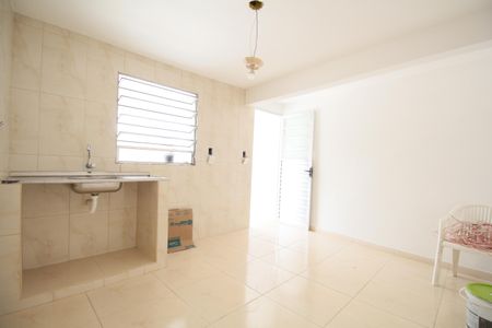 Casa para alugar com 1 quarto, 28m² em Vila Franca, São Paulo