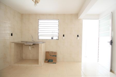 Casa para alugar com 1 quarto, 28m² em Vila Franca, São Paulo