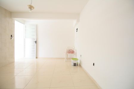 Casa para alugar com 1 quarto, 28m² em Vila Franca, São Paulo