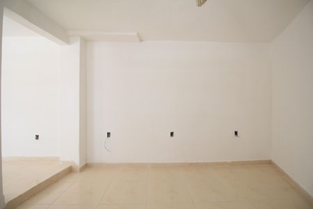 Casa para alugar com 1 quarto, 28m² em Vila Franca, São Paulo