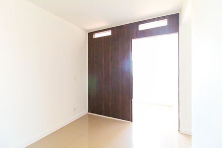 Sala de apartamento para alugar com 3 quartos, 42m² em Itaquera, São Paulo