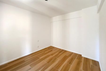 Apartamento à venda com 71m², 2 quartos e 2 vagasSuite 2