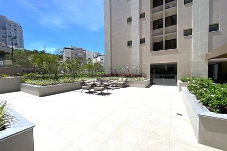 Apartamento à venda com 71m², 2 quartos e 2 vagasÁrea comum - Pátio