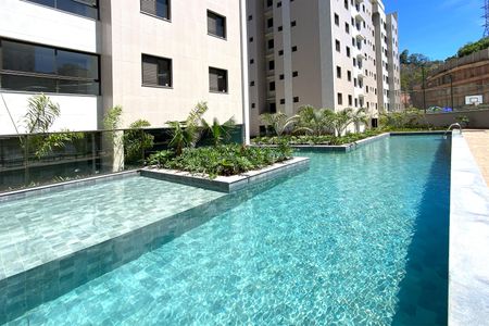Apartamento à venda com 71m², 2 quartos e 2 vagasÁrea comum - Piscina
