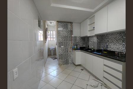 Apartamento à venda com 60m², 2 quartos e 1 vagaCozinha e Área de Serviço
