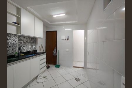 Apartamento à venda com 60m², 2 quartos e 1 vagaCozinha e Área de Serviço