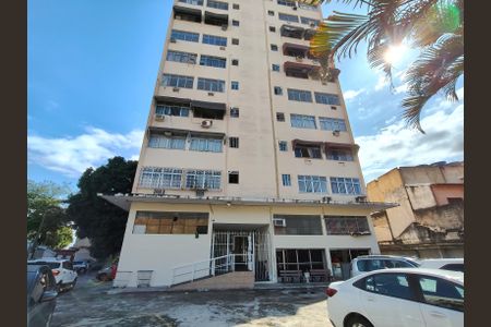 Apartamento à venda com 60m², 2 quartos e 1 vagaFachada e portaria