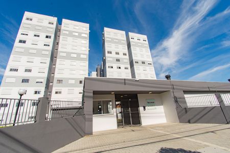 Apartamento para alugar com 60m², 3 quartos e 1 vaga Apartamento para alugar com 60m², 3 quartos e 1 vagaFachada