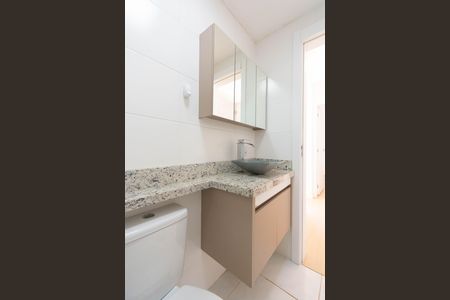 Apartamento para alugar com 60m², 3 quartos e 1 vaga Apartamento para alugar com 60m², 3 quartos e 1 vagaBanheiro Social