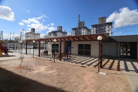 Apartamento para alugar com 60m², 3 quartos e 1 vagaÁrea comum - Salão de festas