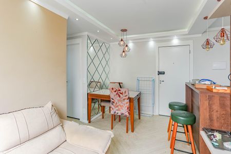 Sala de apartamento para alugar com 2 quartos, 42m² em Jardim Santa Emilia, São Paulo