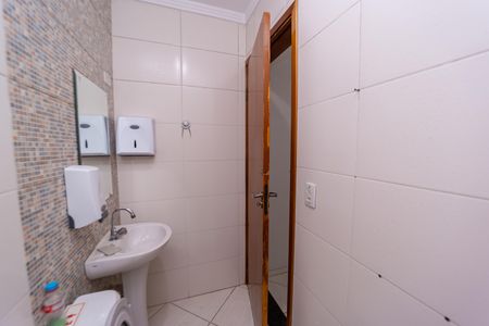 Apartamento para alugar com 60m², 2 quartos e sem vagaBanheiro