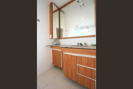 Apartamento para alugar com 124m², 3 quartos e 1 vagaBanheiro da Suíte