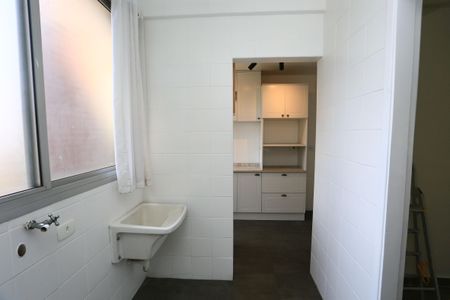 Apartamento para alugar com 124m², 3 quartos e 1 vagaÁrea de Serviço