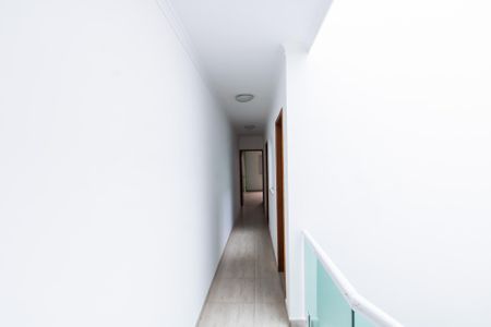 Casa à venda com 137m², 3 quartos e 3 vagas Casa à venda com 137m², 3 quartos e 3 vagasCorredor