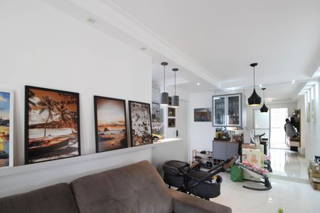 Apartamento à venda com 55m², 2 quartos e 1 vaga Apartamento à venda com 55m², 2 quartos e 1 vagaSala