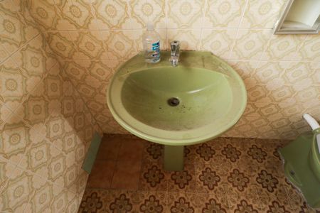 Casa à venda com 160m², 3 quartos e 5 vagas Casa à venda com 160m², 3 quartos e 5 vagasBanheiro 1