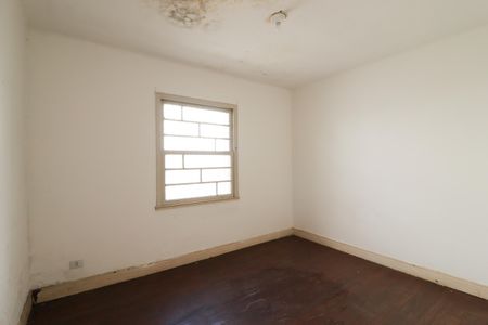 Casa à venda com 160m², 3 quartos e 5 vagas Casa à venda com 160m², 3 quartos e 5 vagasQuarto 3