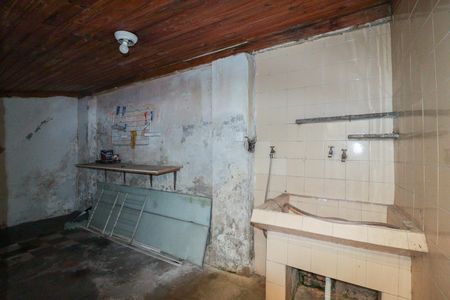 Casa à venda com 160m², 3 quartos e 5 vagas Casa à venda com 160m², 3 quartos e 5 vagasGaragem e Serviço Serviço