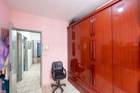 Casa à venda com 135m², 3 quartos e 3 vagas Casa à venda com 135m², 3 quartos e 3 vagasQuarto 2